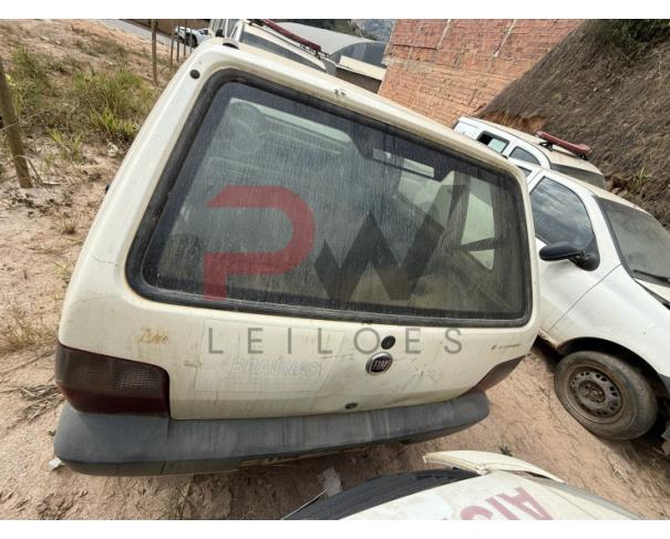 Foto de AUTOMOVEL FIAT/UNO MILLE ECONOMY, ALCOOL/GASOLINA, BRANCA, 2010/2011, CHASSI: 9BD15822AB6511899, RENAVAM: 00258635550, NO ESTADO EM QUE SE ENCONTRA.