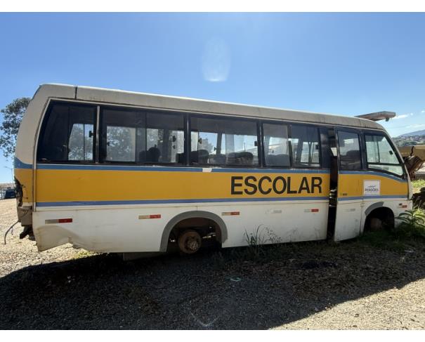 Foto de ONIBUS, MARCOPOLO/VOLARE V8 ON, BRANCA, 2005/2006, DIESEL, CHASSI: 93PB25F306C017541, RENAVAM: 872855295, NO ESTADO EM QUE SE ENCONTRA.