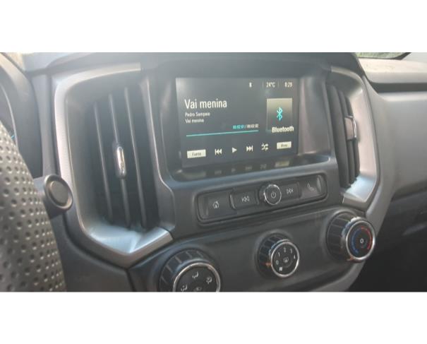 Foto de CAMINHONETE CHEVROLET/S10 LT FD2A, ALCOOL/GASOLINA, BRANCA, 2017/2018, NO ESTADO EM QUE SE ENCONTRA.