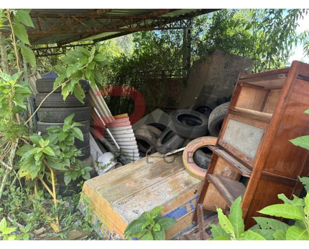 Foto de LOTE CONTENDO SUCATA DE PNEUS DE TAMANHOS DIVERSOS, NO ESTADO EM QUE SE ENCONTRA.