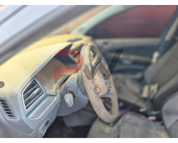 Foto de AUTOMOVEL, VW/NOVO GOL TL MCV, CINZA, 2016/2017, ALCOOL/GASOLINA, CHASSI: 9BWAG45U6HT030400, RENAVAM: 01095591700, NO ESTADO EM QUE SE ENCONTRA.