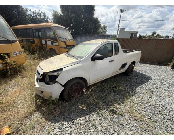 Foto de CAMINHONETE CHEVROLET/MONTANA LS, ALCOOL/GASOLINA, BRANCA, 2012/2012, CHASSI: 9BGCA80X0CB255913, RENAVAM: 00455693129, NO ESTADO EM QUE SE ENCONTRA.