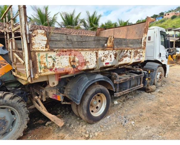 Foto de CAMINHÃO, FORD/CARGO 1319, BRANCA, 2015/2015, DIESEL, CHASSI: 9BFXEB1B5FBS82652, RENAVAM:01058376621 , NO ESTADO EM QUE SE ENCONTRA.