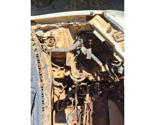 Foto de AUTOMOVEL FIAT/UNO VIVACE 1.0, ALCOOL/GASOLINA, BRANCA, 2012/2013, CHASSI: 9BD195152D0404950, RENAVAM: 00490590233, NO ESTADO EM QUE SE ENCONTRA. 