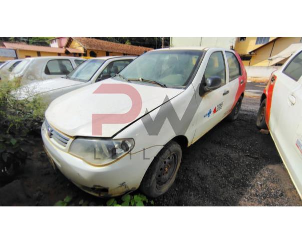 Foto de AUTOMOVEL FIAT/PALIO FIRE, 2015/2016,BRANCA, ALCOOL/GASOLINA, CHASSI:...71536, NO ESTADO EM QUE SE ENCONTRA.