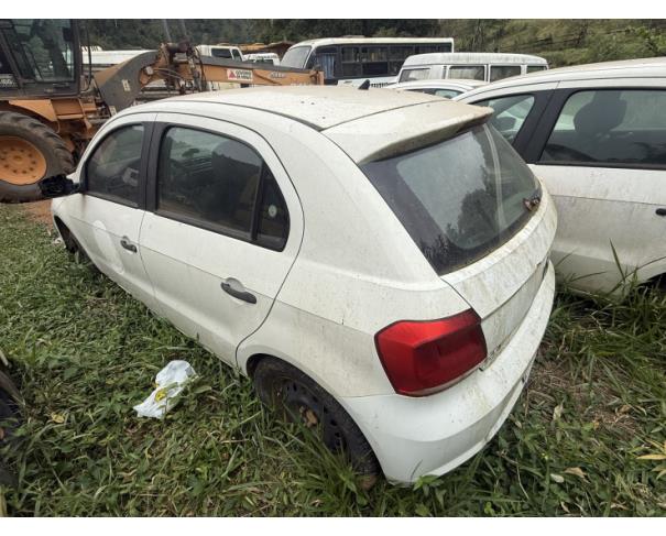 Foto de AUTOMOVEL VW/GOL 1.0L MC4, ALCOOL/GASOLINA, BRANCA, 2020/2021, CHASSI: 9BWAG45U2MT032459, RENAVAM: 01234447476, NO ESTADO EM QUE SE ENCONTRA.