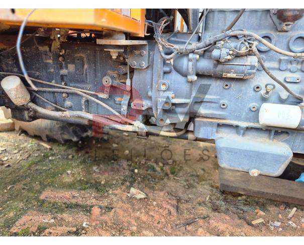 Foto de LOTE CONTENDO TRATOR BUDNY, 2015/2015, Nº DE SÉRIE: B1S484449, NO ESTADO EM QUE SE ENCONTRA.