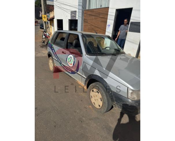 Foto de FIAT/UNO MILLE FIRE, FLEX, ALCOOL/GASOLINA, PRATA, 2007/2008, CHASSI: ...67811, NO ESTADO EM QUE SE ENCONTRA. 