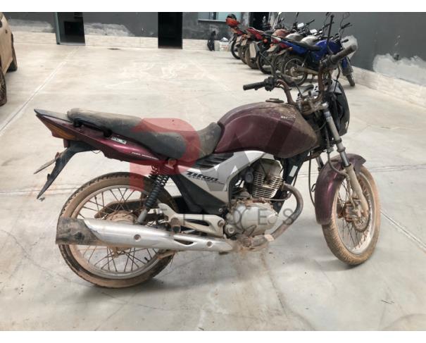 Foto de PASSAGEIRO / HONDA / CG 150 TITAN ESD /Placa: HBJ2927 / UF: MG / Município: Ubá / Ano fabricação: 2011 / Ano modelo: 2011 / Cor: VERMELHA / Chassi: 9C2KC1650BR552047 / Motor: KC16E5B552047 / RENAVAM: 00343249669, NO ESTADO EM QUE SE ENCONTRA. 