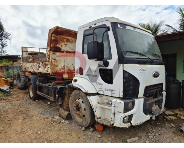 Foto de CAMINHÃO, FORD/CARGO 1319, BRANCA, 2015/2015, DIESEL, CHASSI: 9BFXEB1B5FBS82652, RENAVAM:01058376621 , NO ESTADO EM QUE SE ENCONTRA.