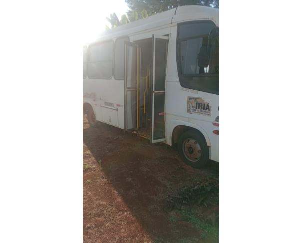 Foto de ONIBUS AGRALE/MAXIBUS ASTOR, DIESEL, BRANCA, 2013/2013, CHASSI: 9BYC73A1ADC000135, RENAVAM: 00585026831, NO ESTADO EM QUE SE ENCONTRA. 