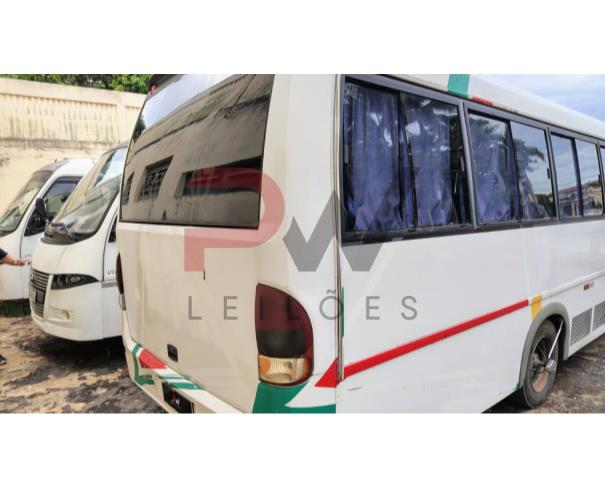 Foto de ONIBUS MARCOPOLO/VOLARE W8 ON, DIESEL, BRANCA, 2008/2009,CHASSI: ...28495, NO ESTADO EM QUE SE ENCONTRA.