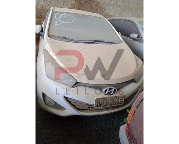 Foto de PASSAGEIRO / HYUNDAI / HB201.0M 1.0 M / PLACA: OPJ-9658 / UF: MG / MUNICÍPIO: CORONEL FABRICIANO / ANO FABRICAÇÃO: 2013 / ANO MODELO: 2013 / BRANCA / CHASSI: 9BHBG51CADP059503 / MOTOR:F3LACP153114 / RENAVAM: 00519397592, NO ESTADO EM QUE SE ENCONTRA. 