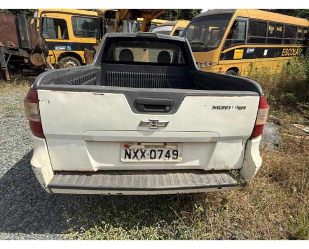 Foto de CAMINHONETE CHEVROLET/MONTANA LS, ALCOOL/GASOLINA, BRANCA, 2012/2012, CHASSI: 9BGCA80X0CB255913, RENAVAM: 00455693129, NO ESTADO EM QUE SE ENCONTRA.
