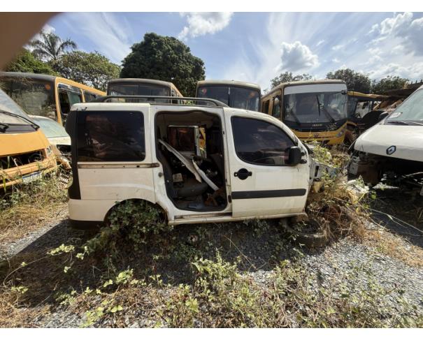 Foto de AUTOMOVEL FIAT/DOBLO ESSENCE 7L E, ALCOOL/GASOLINA, BRANCA, 2019/2020, CHASSI: 9BD1196GDL1152106, RENAVAM: 01192842178, NO ESTADO EM QUE SE ENCONTRA.