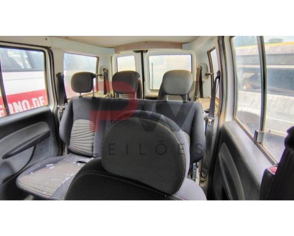 Foto de AUTOMOVEL FIAT/DOBLO ESSENCE 1.8, 2015/2016,BRANCA, ALCOOL/GASOLINA, CHASSI: ...33389, NO ESTADO EM QUE SE ENCONTRA.