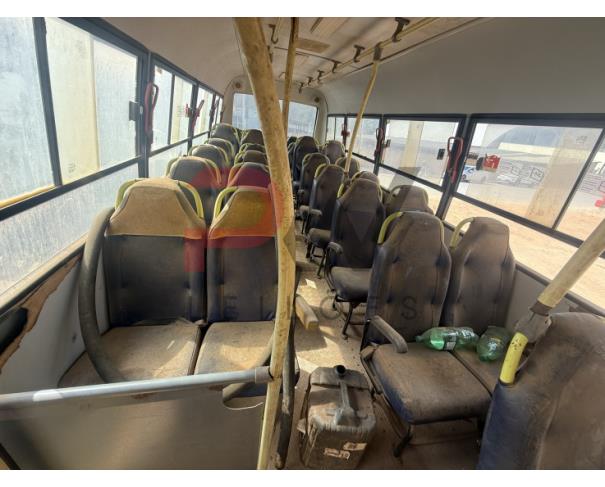 Foto de ONIBUS MARCOPOLO/VOLARE VBL ESC, DIESEL, 2008/2009, AMARELA, CHASSI: 93PB42G3P9C027813, RENAVAM: 117532347, NO ESTADO EM QUE SE ENCONTRA.
