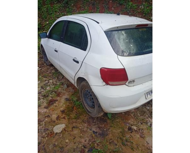 Foto de AUTOMOVEL, VW/GOL CITY MC S, BRANCA, 2014/2015, ALCOOL/GASOLINA, CHASSI: 9BWAB45U7FP123575, RENAVAM: 01035620887, NO ESTADO EM QUE SE ENCONTRA.