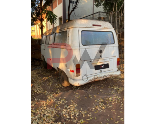 Foto de CAMIONETA VW/KOMBI, ALCOOL/GASOLINA, BRANCA, 2007/2007, CHASSI: ...10077, NO ESTADO EM QUE SE ENCONTRA. 