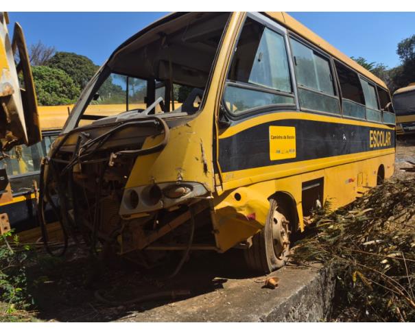 Foto de ONIBUS MARCOPOLO/VOLARE V8L ESC, DIESEL, AMARELA, 2009/2009, CHASSI: 93PB42G3P9C030307, RENAVAM: 00184364205, NO ESTADO EM QUE SE ENCONTRA. 