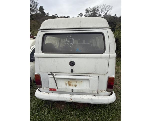 Foto de CAMIONETA VW/KOMBI, GASOLINA, BRANCA, 2005/2005, CHASSI: 9BWGB07X75P009455, RENAVAM: 00853708444, NO ESTADO EM QUE SE ENCONTRA.