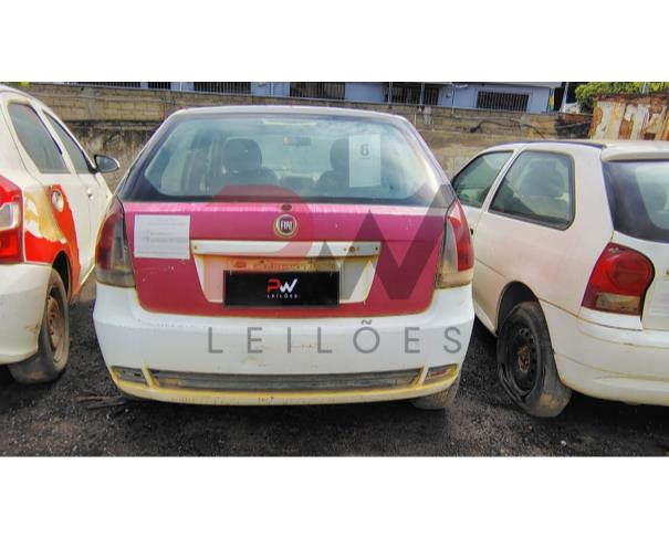 Foto de AUTOMOVEL FIAT/PALIO FIRE, 2015/2016,BRANCA, ALCOOL/GASOLINA, CHASSI:...71536, NO ESTADO EM QUE SE ENCONTRA.