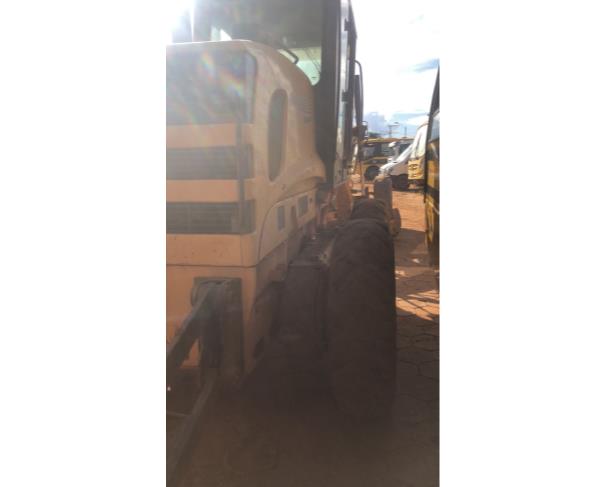 Foto de MOTONIVELADORA NEW HOLLAND, RG 140B VHP,  AMARELA, ANO 2013, DIESEL, NO ESTADO EM QUE SE  ENCONTRA. 