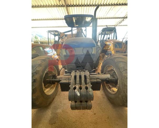 Foto de TRATOR NEW HOLAND TT 4030, CHASSI ZBCG88117, SÉRIE T75CR403097, NO ESTADO EM QUE SE ENCONTRA. 