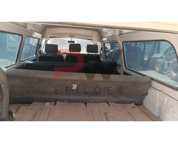 Foto de MIS/CAMIONETA VW/ KOMBI, ALCOOL/GASOLINA, 2013/2013, BRANCA, RENAVAM: 00545898854,  CHASSI: 9BWMF07X0DP018603, NO ESTADO EM QUE SE ENCONTRA.