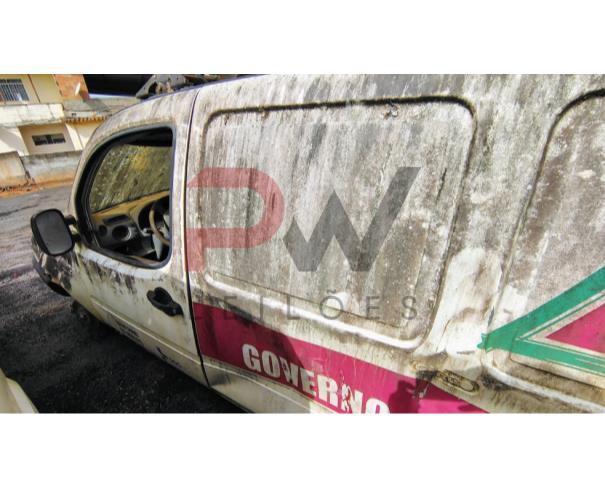 Foto de CAMINHONE FIAT/DOBLO RONTAN AMB2, 2009/2009, BRANCA, ALCOOL/GASOLINA, CHASSI: ...15343, NO ESTADO EM QUE SE ENCONTRA.