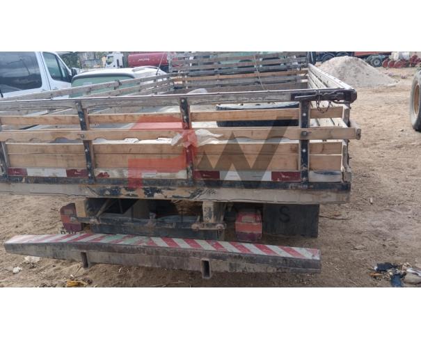 Foto de CAR/CAMINHÃO/C.ABERTA FORD/ F4000 P, DIESEL, 2017/2017, PRATA, RENAVAM: 01122968334, CHASSI: 9BFLF47P8HB011288,NO ESTADO EM QUE SE ENCONTRA.