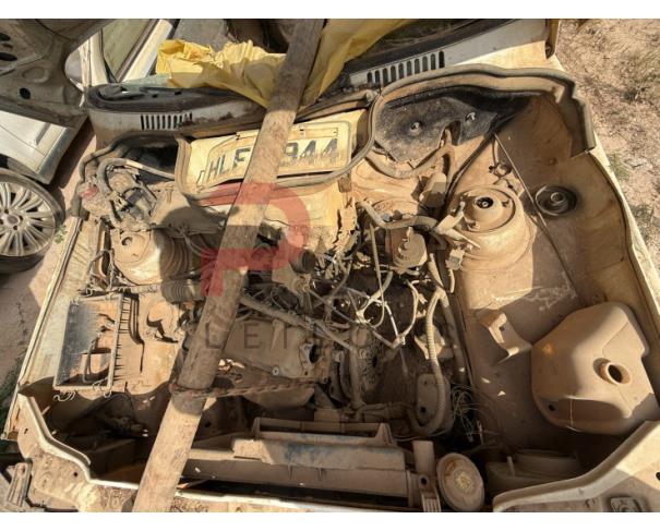 Foto de AUTOMOVEL FIAT/UNO MILLE WAY ECON, ALCOOL/GASOLINA, BRANCA, 2011/2012, CHASSI: 9BD15844AC6656269, RENAVAM: 00419142363, NO ESTADO EM QUE SE ENCONTRA.
