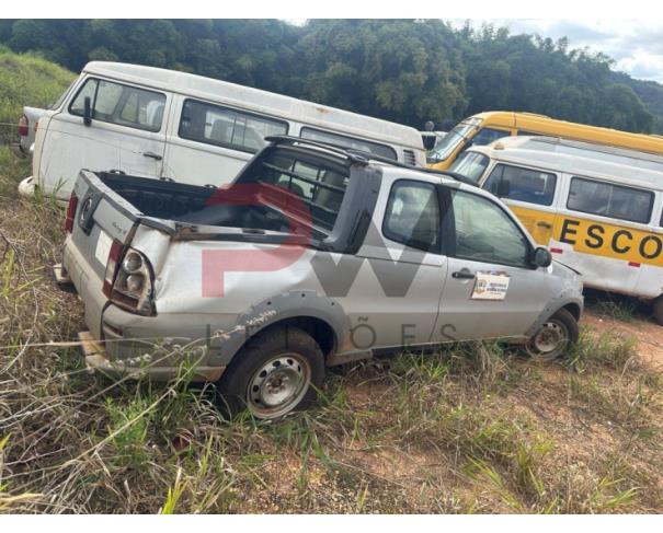 Foto de ESPECIAL / CAMINHONETE FIAT/STRADA WORKING CD, 2012/2013, ALC/GASOL, PRATA, PLACA OMG-6737, RENAVAM: 00486318761, CHASSI: 9BD27804MD7579734, NO ESTADO EM QUE SE ENCONTRA.