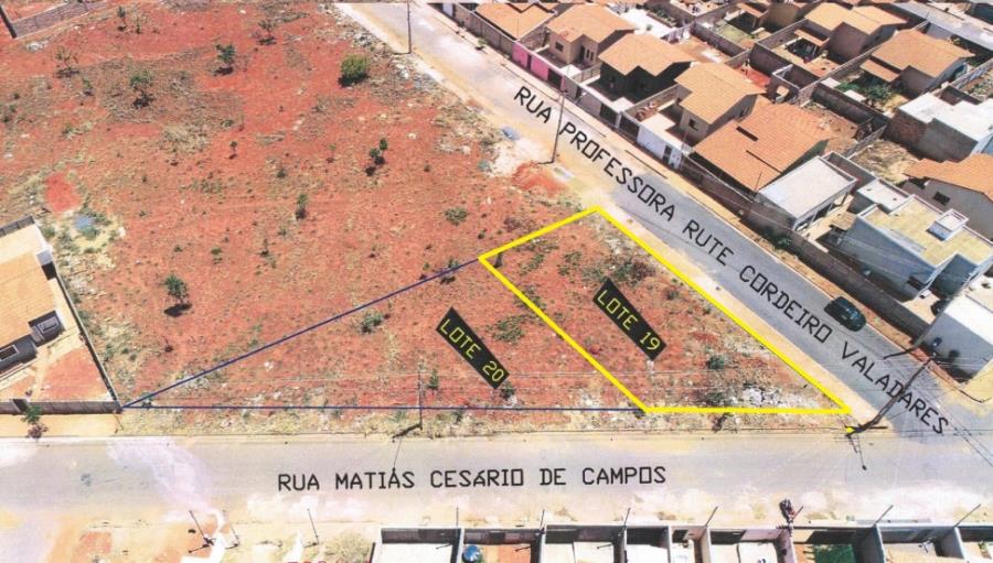 Foto de IMÓVEL URBANO: Área Institucional. Um lote de terreno nº 201, Quadra 50, setor 16, com a área de 346,53m², situado nesta cidade de Pompéu/MG, bairro Morada do Sol, na Rua Matias Cesário de Campos, NO ESTADO EM QUE SE ENCONTRA.