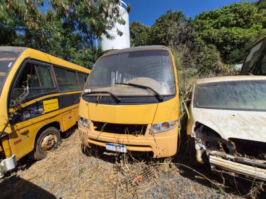 Foto de MARCOPOLO/VOLARE V8L ESC, DIESEL, AMARELA, 2009/2009, CHASSI: 93PB42G3P9C030052, RENAVAM: 00150802269, NO ESTADO EM QUE SE ENCONTRA.