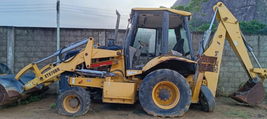 Retroescavadeira Xcmg XT870BR, Amarela, Ano 2018, no Estado em Que SE Encontra