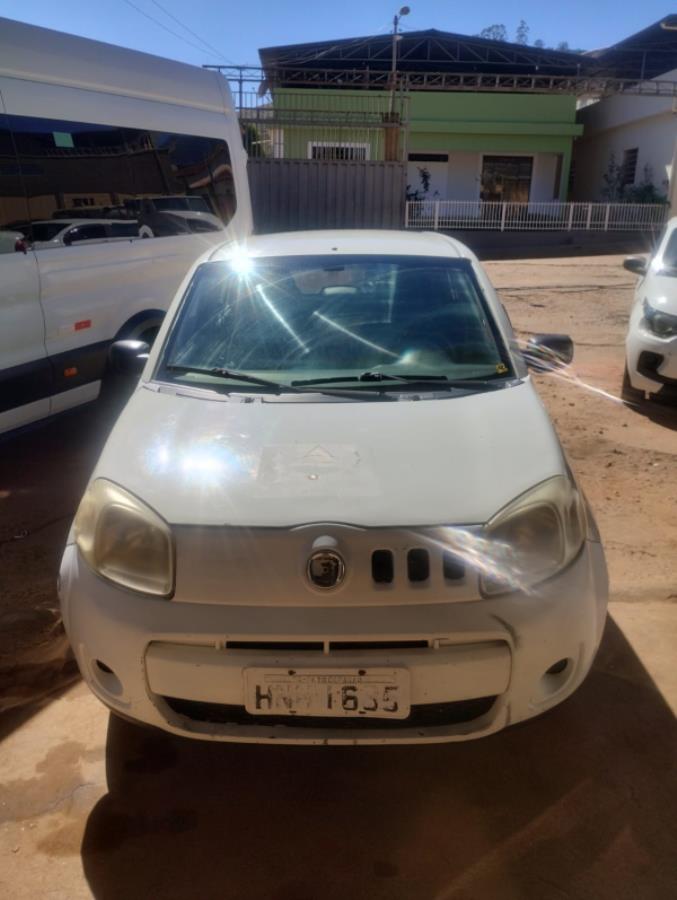 Foto de AUTOMOVEL, FIAT/UNO VIVACE 1.0, BRANCA, 2011/2012, ALCOOL/GASOLINA, CHASSI: 9BD195152C0201020, RENAVAM: 00334214084, NO ESTADO EM QUE SE ENCONTRA.