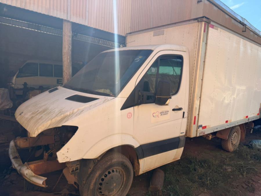 Foto de CAMINHAO I/M.BENZ 415CDISPRINTERC, DIESEL, BRANCA, 2014/2015, CHASSI: 8AC906133FE102049, RENAVAM: 01036657180, NO ESTADO EM QUE SE ENCONTRA.