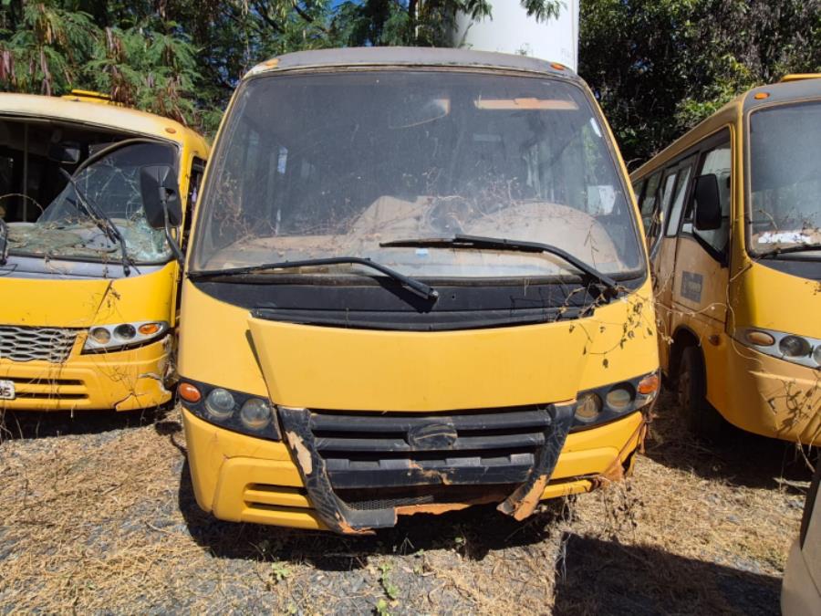 Foto de ONIBUS MARCOPOLO/VOLARE V8L ESC, DIESEL, AMARELA, 2010/2011, CHASSI: 93PB42G3PBC034171, RENAVAM: 00265065763, NO ESTADO EM QUE SE ENCONTRA.