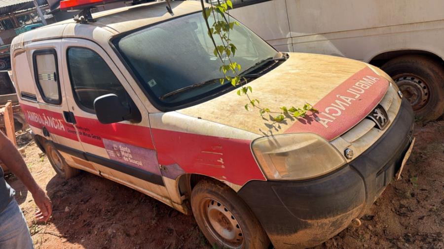 Foto de CAMINHONETE I/PEUGEOT PART GREENCAR, ALCOOL/GASOLINA, BRANCA, 2017/2018, CHASSI: 8AEGCN6A8JG512231, RENAVAM: 01148869465, NO ESTADO EM QUE SE ENCONTRA.