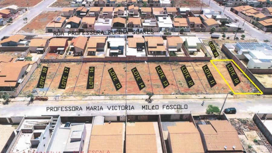 Foto de IMÓVEL URBANO: Área Institucional. Um lote de terreno nº 210, Quadra 46, setor 16, com área de 250,00m² (duzentos e cinquenta metros quadrados), Pompéu/MG, B: Morada do Sol, na R: Prof.Maria Victória Miléo Fóscolo, NO ESTADO EM QUE SE ENCONTRA.