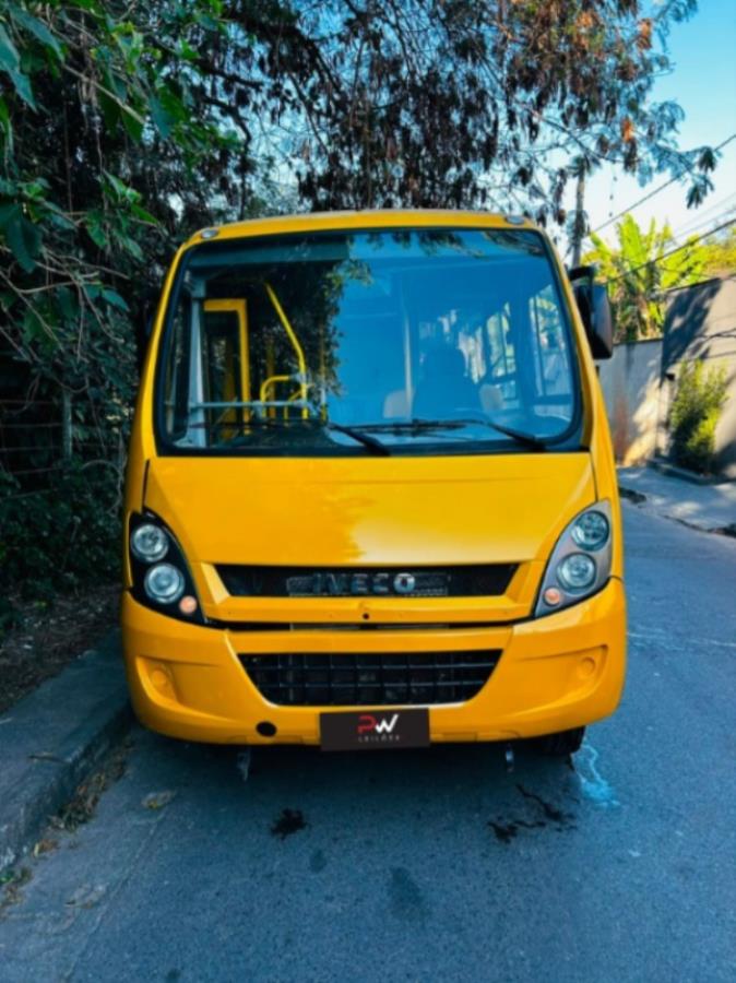 Foto de ONIBUS IVECO/CITYCLASS 70C17, DIESEL, AMARELA, 2012/2013, NO ESTADO EM QUE SE ENCONTRA.