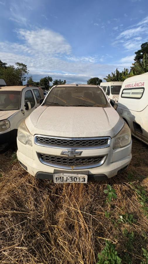 CAMINHONETE CHEVROLET/S10 LS DD4, DIESEL, BRANCA, 2014/2014, CHASSI: 9BG148DK0EC455527, RENAVAM: 01012569915, NO ESTADO EM QUE SE ENCONTRA.