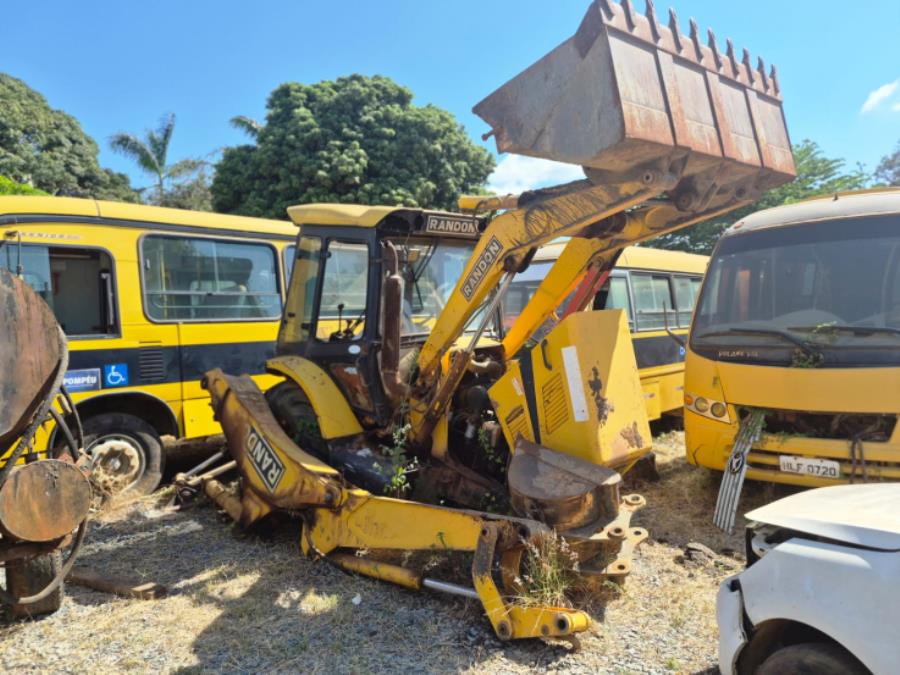 Foto de RETROESCAVADEIRA RANDON RD 406 ADVANCED, ANO 2012, NO ESTADO EM QUE SE ENCONTRA.