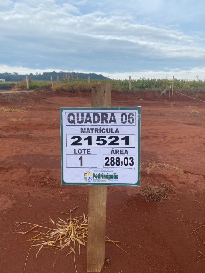 Foto de QUADRA 06, LOTE 01, AVENIDA COMERCIAL DO VALLE, LOTEAMENTO VIA COMERCIAL DO VALLE, PEDRINÓPOLIS/MG, ÁREA DE 288,03 M². MATRÍCULA: 21521. NO ESTADO EM QUE SE ENCONTRA.