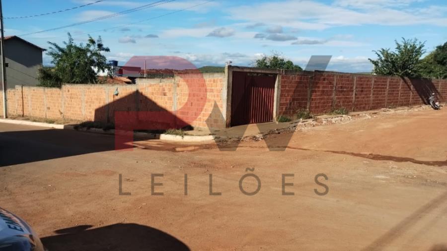 Imóvel urbano constituídopelos lotes: 03, 04, 05 e 06com área de 995,00 m²,situado na Rua Teodoro dos Santos, Centro, Riacho dos Machados/MG. Leilão da EMATER-MG, localizado em Riacho Dos Machados - MG