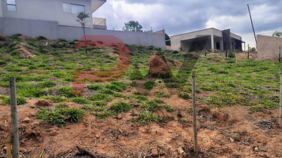 LOTE 01 A, QUADRA 02, LOTEAMENTO NASCER DO SOL, CRUCILÂNDIA - MG, SITUADO À RUA GERALDO DE SOUZA GONÇALVES, S/N, ESQUINA COM A RUA JOSIAS LUIZ DO NASCIMENTO, BAIRRO SOLEDADE. ÁREA TERRENO: 266,51 M². MATRÍCULA 21.881 DO CRI DE BONFIM - MG. , localizado em Crucilândia - MG, bairro Soleada