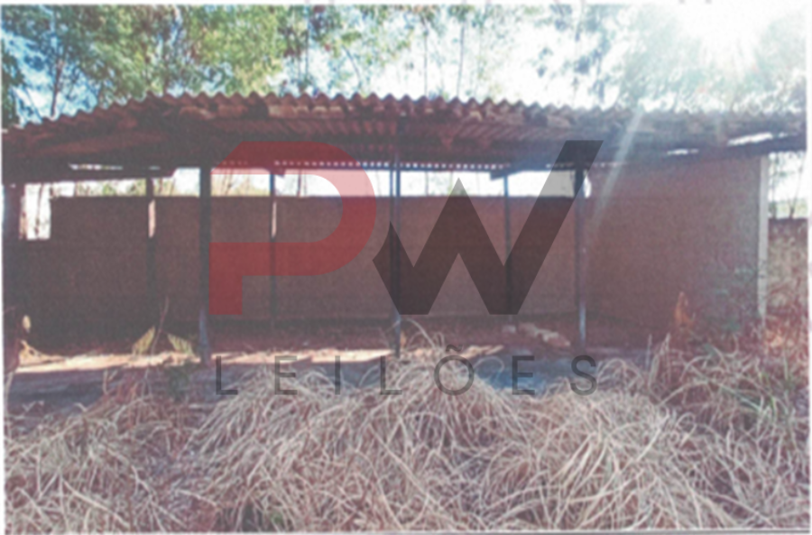 Lote de nº 08, da Quadra deN°2-A, com a área de 366,00m² (trezentos e sessenta seis metros quadrados),situado na Rua “P”, Bairro Novo Belvedere, nesta cidade de Pedra Azul, estado de Minas Gerais. Leilão da EMATER-MG, localizado em Montes Claros - MG