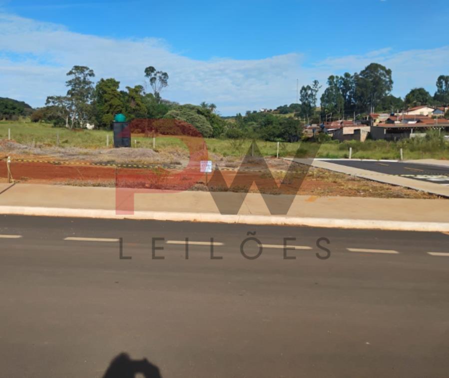 QUADRA 02, LOTE 02, AVENIDA COMERCIAL DO VALLE, LOTEAMENTO VIA COMERCIAL DO VALLE, PEDRINÓPOLIS/MG, ÁREA DE 279,00 M². MATRÍCULA: 21380. NO ESTADO EM QUE SE ENCONTRA. Prefeitura Municipal de Pedrinópolis, localizado em Pedrinópolis - MG