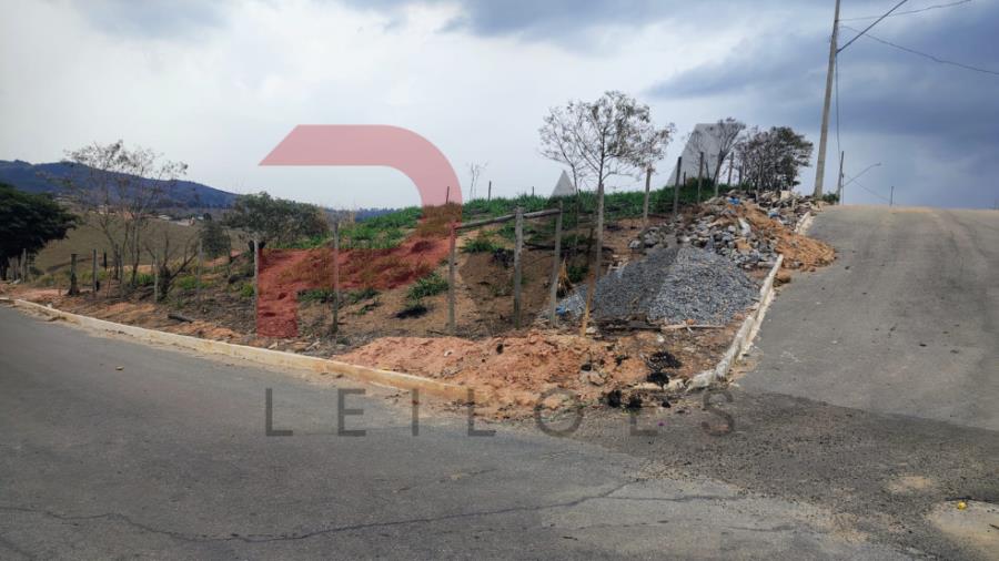 LOTE S/N, QUADRA 02, LOTEAMENTO NASCER DO SOL, CRUCILÂNDIA - MG, SITUADO À RUA GERALDO DE SOUZA GONÇALVES, S/N, ESQUINA COM A RUA ALCIDES FERREIRA DE SOUZA, BAIRRO SOLEDADE. ÁREA TERRANO: 406,69 M². MATRÍCULA 19.163 CRI DE BONFIM - MG. Pref, localizado em Crucilândia - MG, bairro Soledade